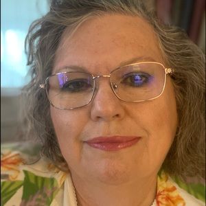 Meet your Posher, Catherine